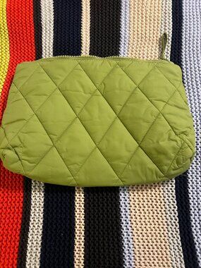Vera Bradley Featherweight Large Pouch - Spinach Green